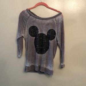 Disney shirt size medium
